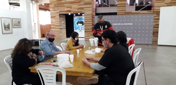 Encuentro Provincial de Artesanas y Artesanos: Hoy disfrutamos del taller de Cerámica🥣